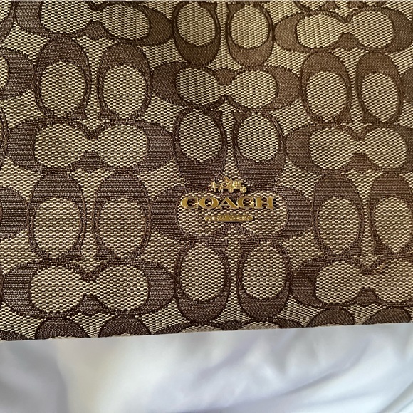 Coach Handbag - Picture 3 of 4